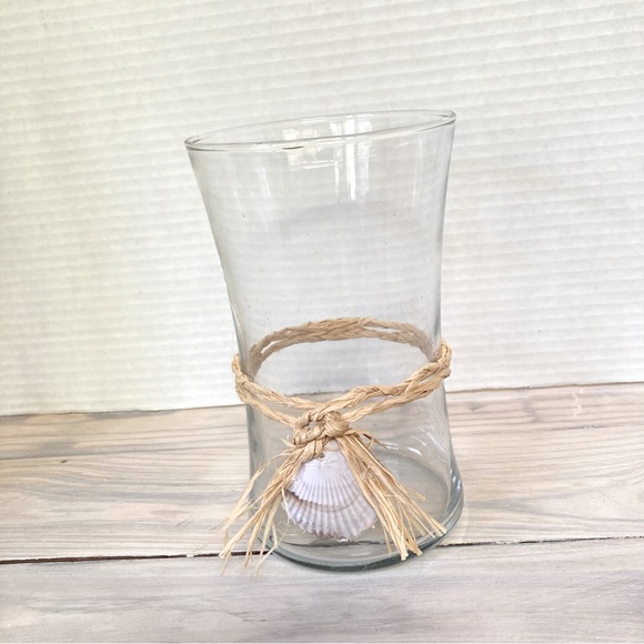 Hurricane Candle Holder Glass Nautical Beach Coastal Rafia Seashell Design - Picture 8 of 9